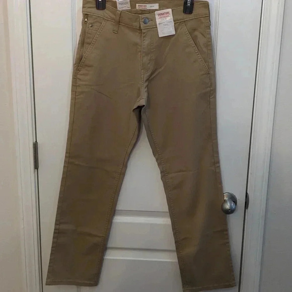Signature Levi's Strauss Athletic hybrid Chino - Picture 2 of 6